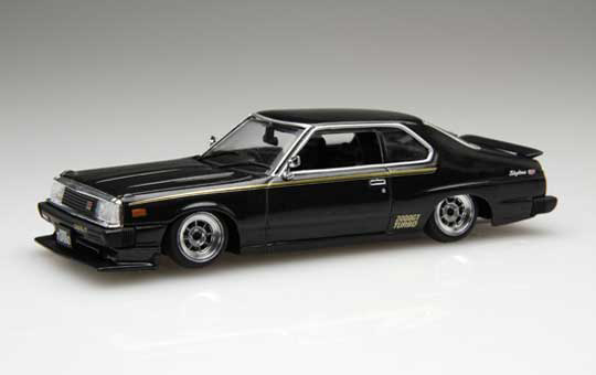 DIECAST MODEL CAR: 1/43 SKYLINE HT 2000 TURBO GT-E-S Late Ver. Custom Style (Black)