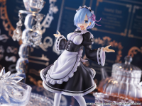 Re:Zero Starting Life in Another World AMP Figure - Rem (Winter Maid Image Ver.) 6