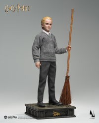 Harry Potter and the Philosopher's Stone - Draco Malfoy 1/6 Collectible Figure 1
