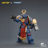 Ultramarines Ferren Areios with Thunder Hammer and Bolt Pistol 3