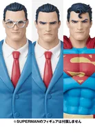 MEDICOM TOY MAFEX CLARK KENT (BATMAN: HUSH Ver.) - DC Comics - photo 6
