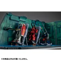 MegaHouse Realistic Model Series  Mobile Suit Gundam （For 1/144 HG series）  White Base Catapult Deck  ANIME EDITION - Mobile Suit Gundam - photo 4