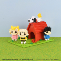 Snoopy House 3