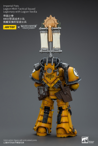 Imperial Fists   Legion MkIII Tactical Squad Legionary with Legion Vexilla 7
