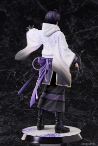 NIJISANJI Kenmochi Toya 1/7 Complete Figure 8