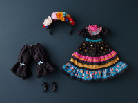 Harmonia bloom Seasonal Doll Gabriela 8