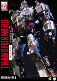 Premium Masterline Transformers: Generation 1 Megatron 17