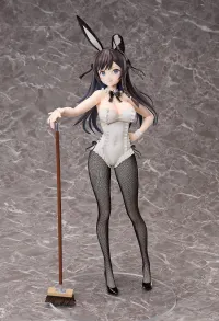 FREEing Alina Clover: Bunny Ver. - I May Be a Guild Receptionist, but I'll Solo Any Boss to Clock Out on Time - photo 1