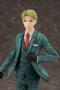 SPY×FAMILY Loid Forger 1/7 Scale Figure 5