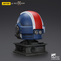 Ultramarines Lieutenant Titus' MKX Helmet & Display Stand 22
