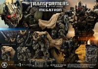 Museum Masterline Transformers: Dark of the Moon (Film) Megatron 1