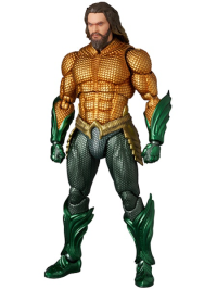 MAFEX AQUAMAN（GOLD & GREEN SUIT） 4