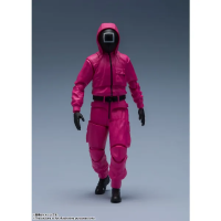 Masked Worker/Masked Manager Netflix Squid Game, Bandai Spirits S.H.Figuarts 1