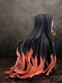 FuRyu Demon Slayer: Kimetsu no Yaiba - Nezuko in a Box - Big Size Figure - Demon Slayer: Kimetsu no Yaiba - photo 9