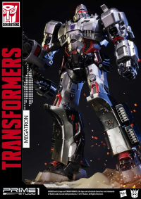 Premium Masterline Transformers: Generation 1 Megatron 13