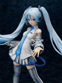 SNOW MIKU(re-run) 6