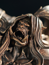 Blizzard World of Warcraft® Grommash Hellscream 1/10 Scale Bronze-Colored Edition Statue 21