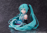 Hatsune Miku 16th Anniversary Bust Figure 2