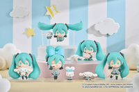 Collectible Figure Hatsune Miku x Cinnamoroll 1