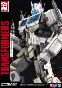 Premium Masterline Transformers: Generation 1 Ultra Magnus 11