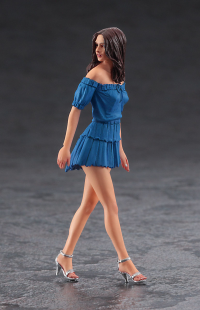 1/24  LAMBORGHINI MIURA P400 SV w/ITALIAN GIRL’S FIGURE 4