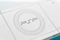 GOOD SMILE COMPANY PSP™ (PlayStation™Portable) Rattle Acrylic Stand: White Ver. - Video Games - photo 2
