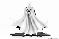 SDCC 2024 DC HEROES : Batman B&W PX PVC 1/8 Statue 2