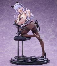 Maids of House MB, Mia 17