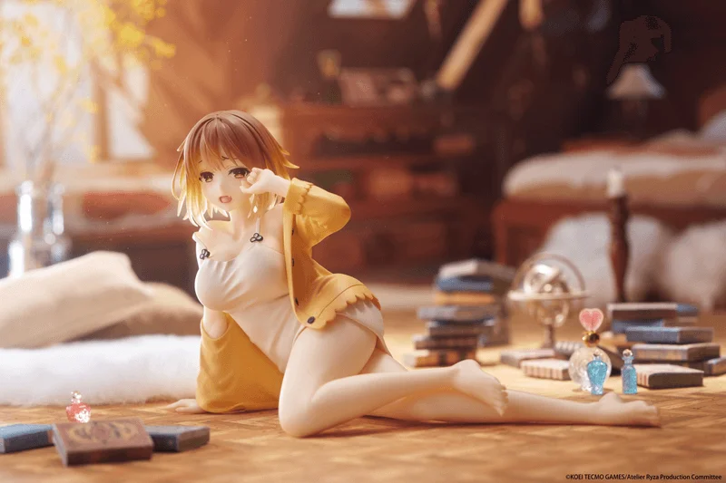 TAITO Atelier Ryza: Ever Darkness & the Secret Hideout Desktop Cute Figure - Ryza (Nightwear Ver.) Reissue - Atelier Ryza: Ever Darkness & the Secret Hideout