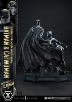 Prime 1 Studio Ultimate Premium Masterline Batman (Comics) Batman & Catwoman (Concept Design by CLAY MANN)		 - DC Comics - photo 35
