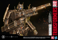 Premium Masterline Transformers: Generation 1 Optimus Prime Antique Gold Version 7