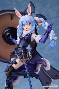Usada Pekora × Mash Kyrielight 1/7 Collaboration Figure 6