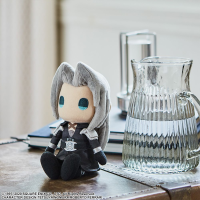 FINAL FANTASY VII REMAKE™ Plush - SEPHIROTH 1