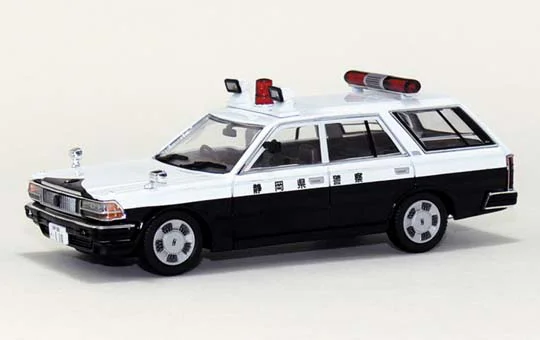 Aoshima DIECAST MODEL CAR: 1/43 Y30 CEDRIC VAN Traffic Accident Clearance Car - Scale Kits