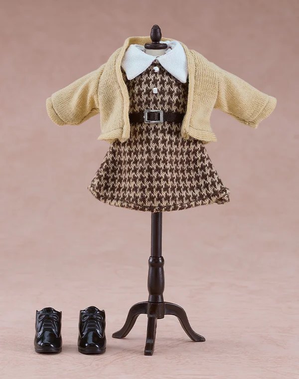 GOOD SMILE COMPANY Nendoroid Doll Outfit Set: Campus Outfit - Girl (Beige) - Figure Accessories