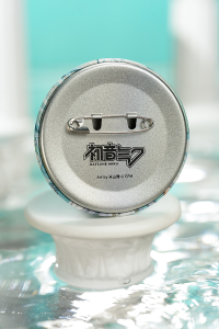 Hatsune Miku feat. Yoneyama Mai Pinback Button 4
