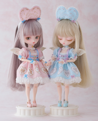 Harmonia bloom Seasonal Doll petale 7