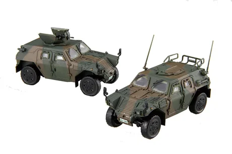 Fujimi [Mi-18] 1/72 JGSDF Komatsu Light Armored Vehicle (Company Commander/Machine Gun Equipped Vehicle) - Scale Kits