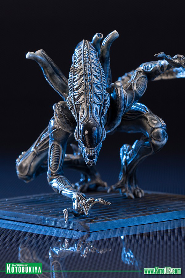 ALIEN WARRIOR DRONE ARTFX+ STATUE