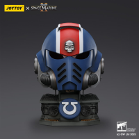 Ultramarines Lieutenant Titus' MKX Helmet & Display Stand 21