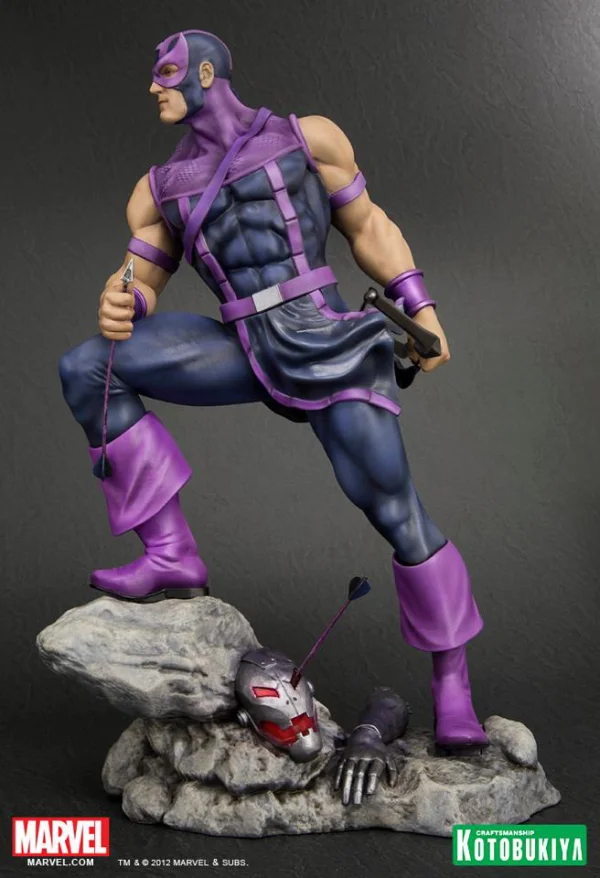 KOTOBUKIYA Fine Art Statue - Classic Avengers - Hawkeye - Marvel