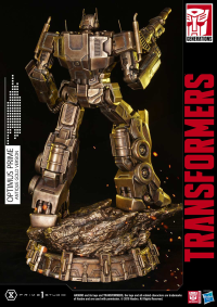 Premium Masterline Transformers: Generation 1 Optimus Prime Antique Gold Version 23
