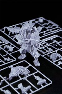 PLAMAX 1/12 Kamakura Period Armored Warrior: Silver Color Edition 3