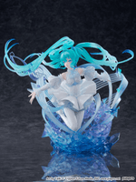 Hatsune Miku -Crystal Dress Ver.- 1/7 Scale Figure 3