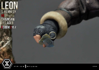 Ultimate Premium Masterline Resident Evil 4 Leon S. Kennedy versus Chainsaw Villager Bonus Version 32