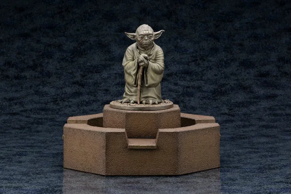 KOTOBUKIYA YODA™ FOUNTAIN STATUE - Star Wars
