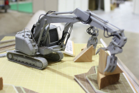 [SW04] 1:35 HITACHI DOUBLE ARM WORKING MACHINE ASTACO NEO 19