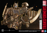 Premium Masterline Transformers: Generation 1 Optimus Prime Antique Gold Version 9