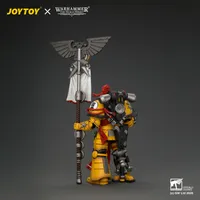 JOYTOY Imperial Fists Herald Consul with Standard and Bolt Pistol - Warhammer 40K - photo 1