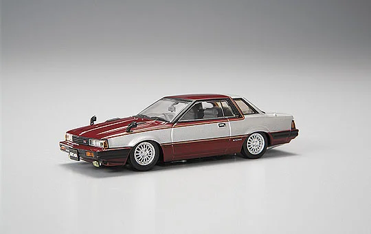 Aoshima DIECAST MODEL CAR: 1/43 SILVIA DOHC RS EXTRA (S110) ['82] (MAROON SILVER 2-Tone) - Scale Kits
